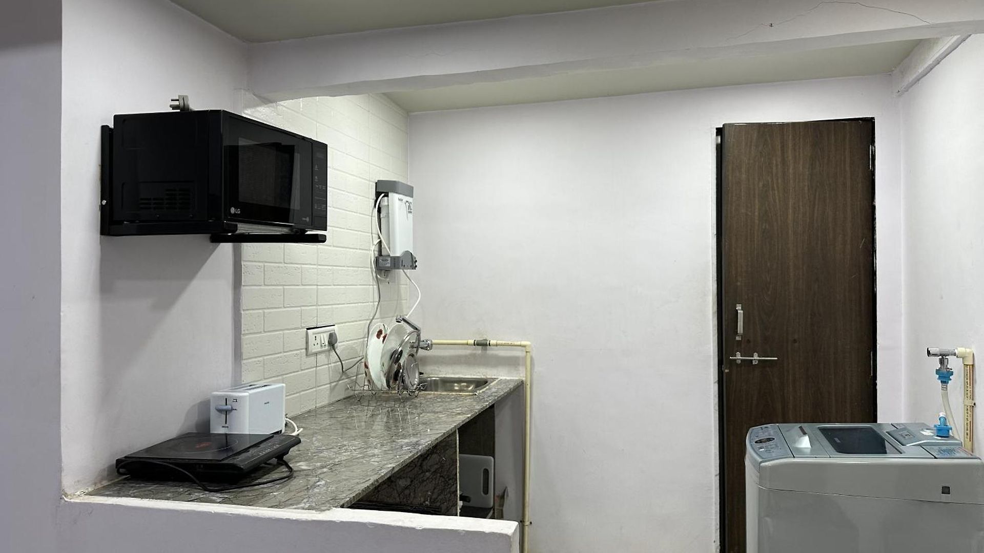 Ravish Apartment, Juhu Apartment