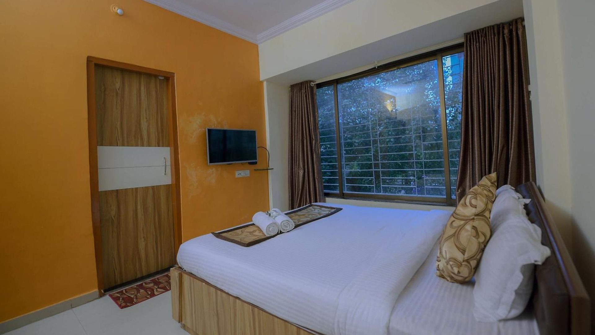 Fabhotel Lal Sai Residency Hotel
