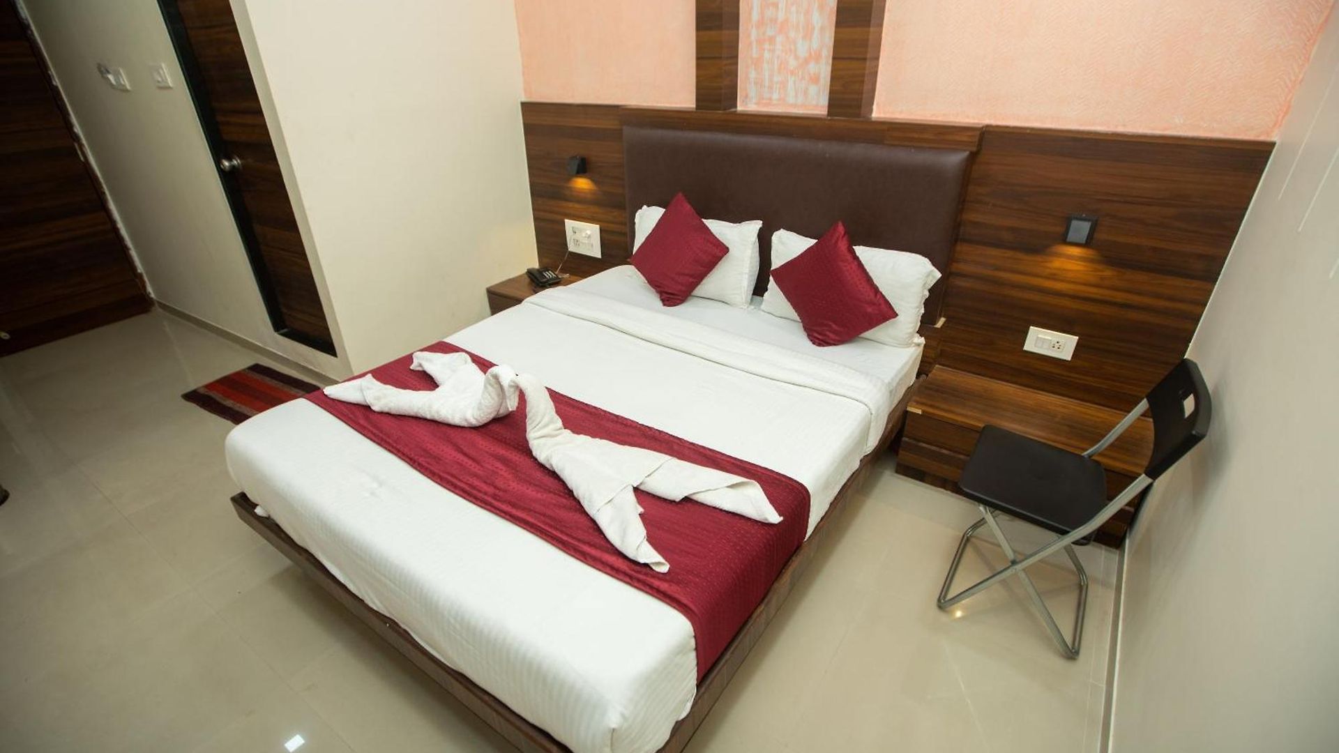 Hotel J D Residency