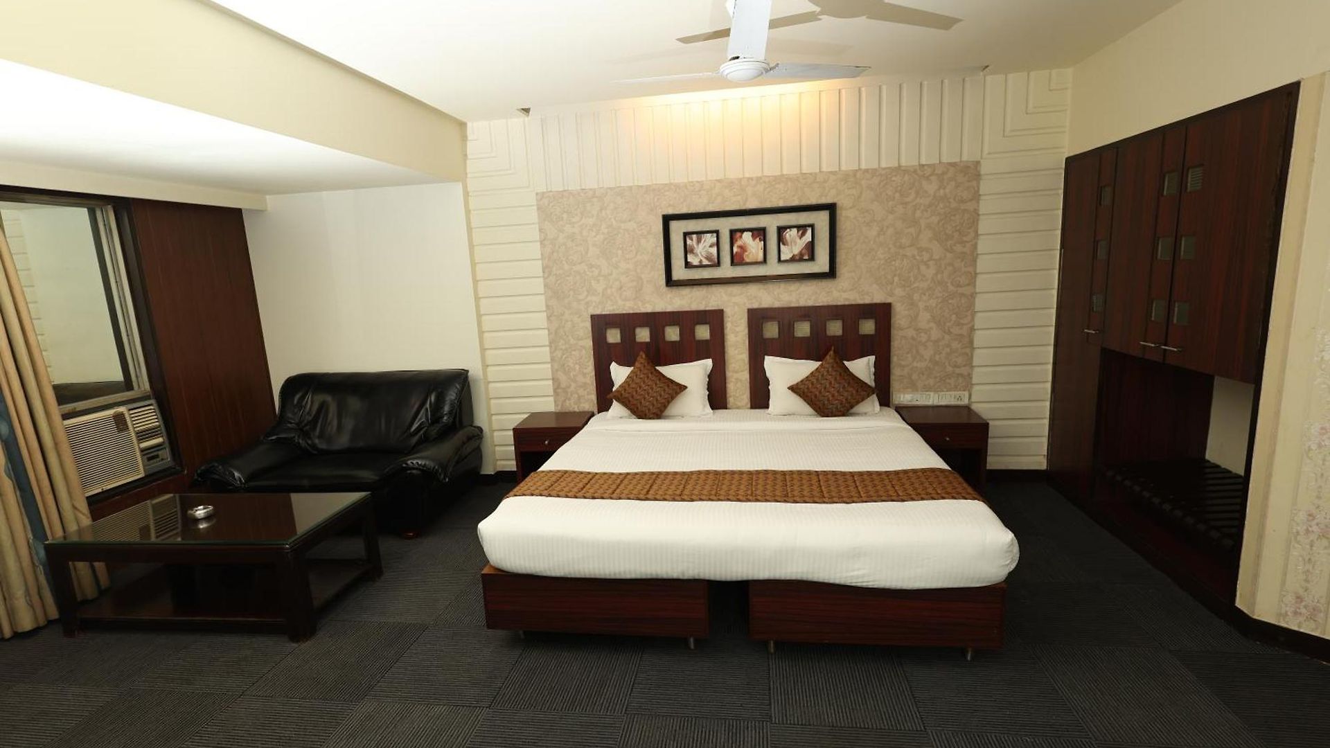 Quaint & Banquet 2* Mumbai