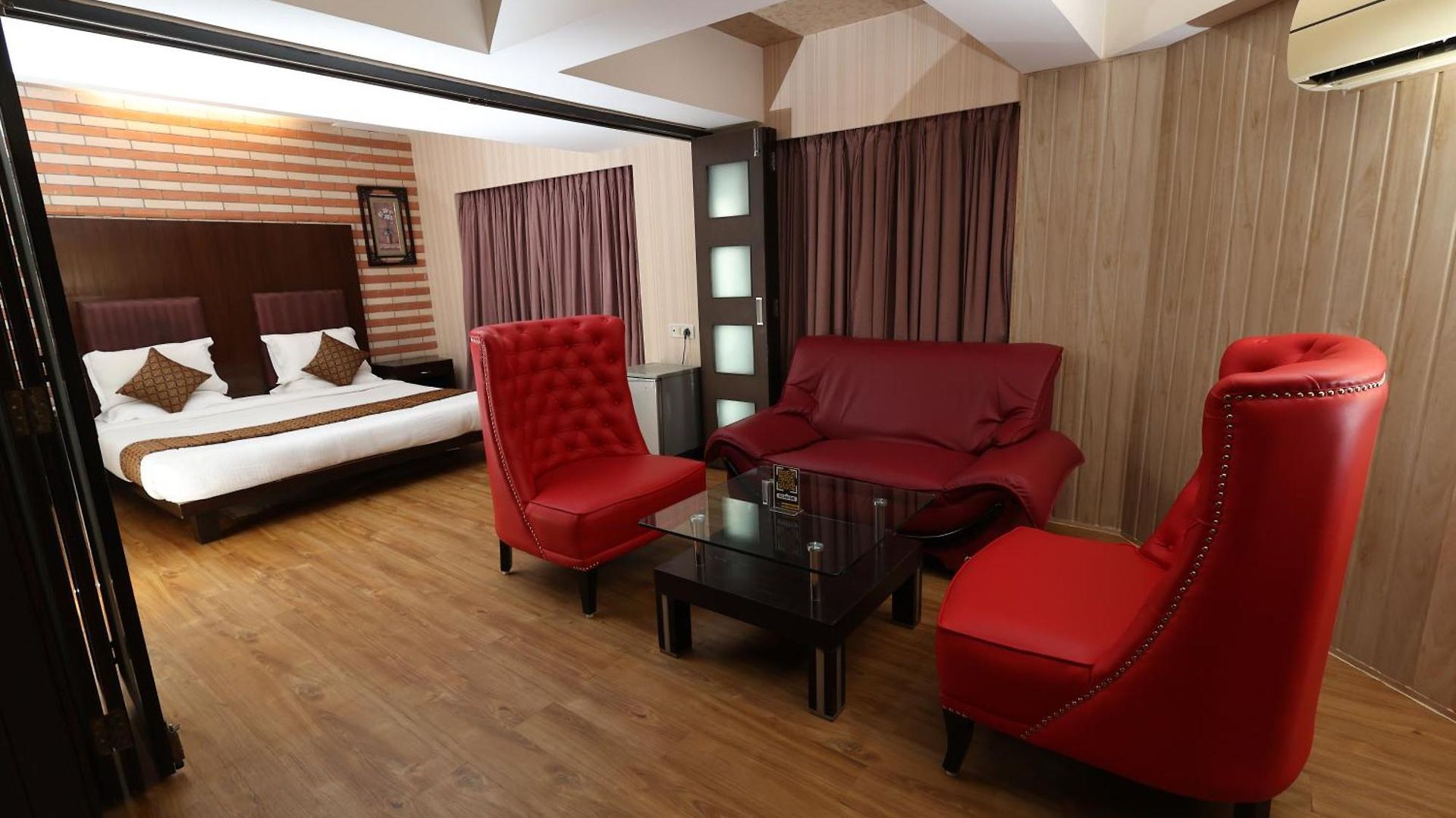 Hotel Quaint & Banquet Mumbai