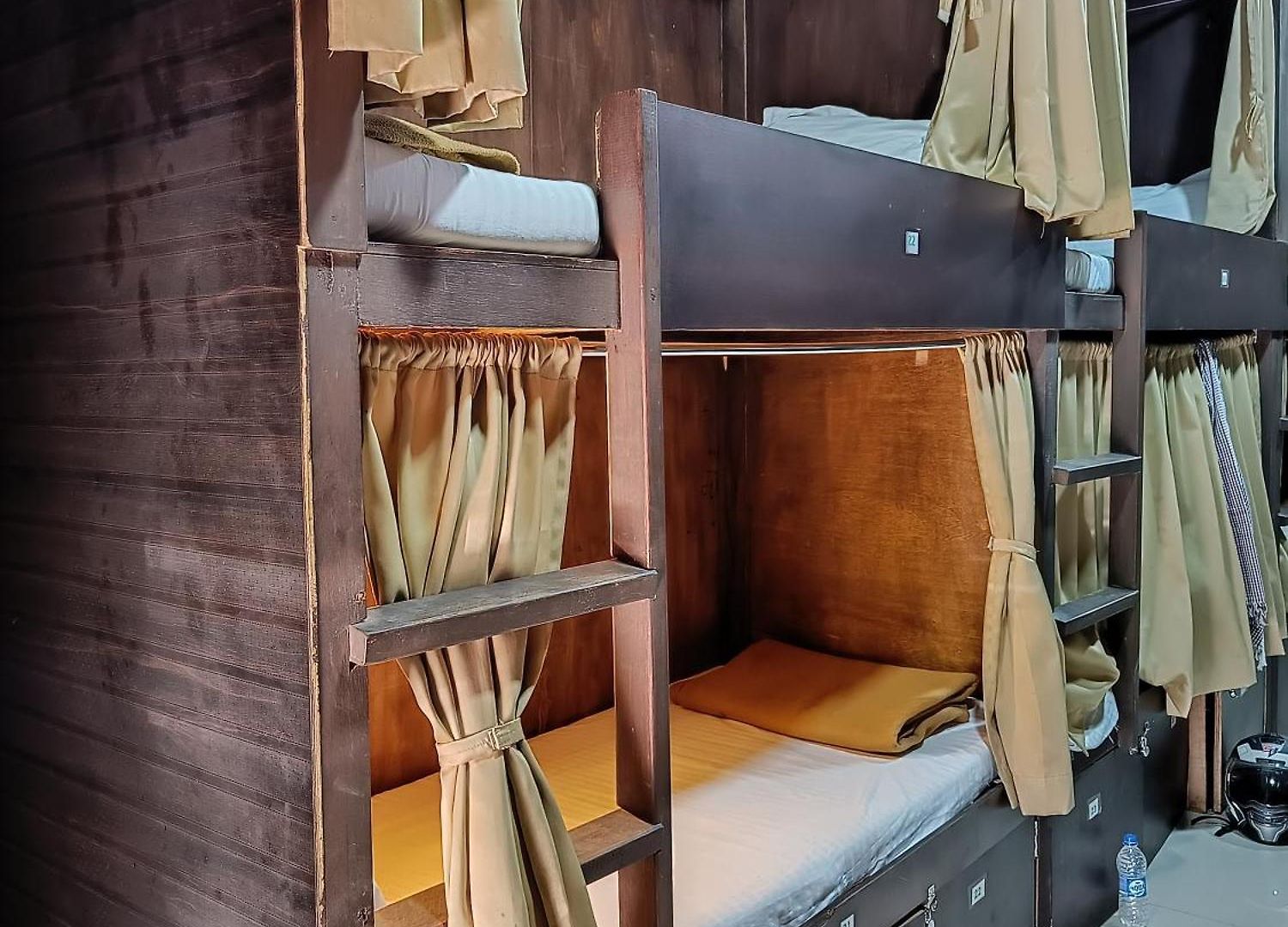 Asra For Male And Female Hotel