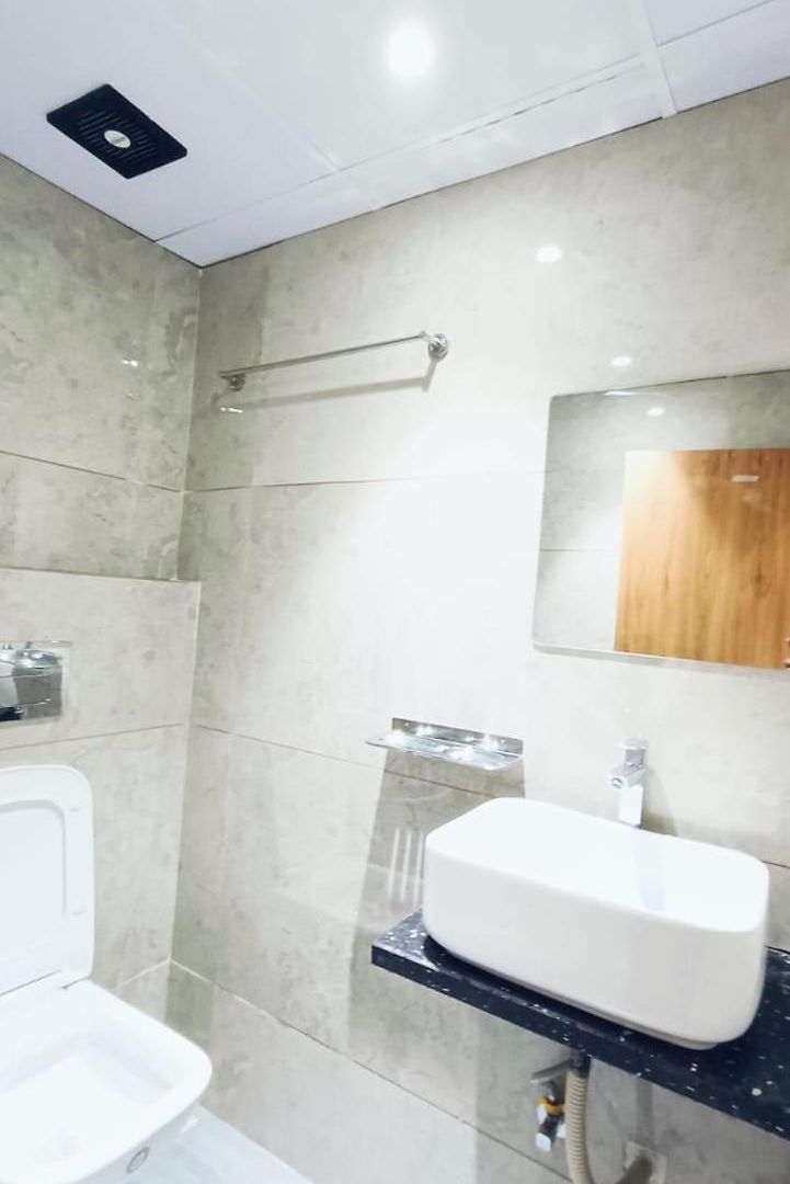Guest house Glitz 7even Hills- Nr International Airport T2 *