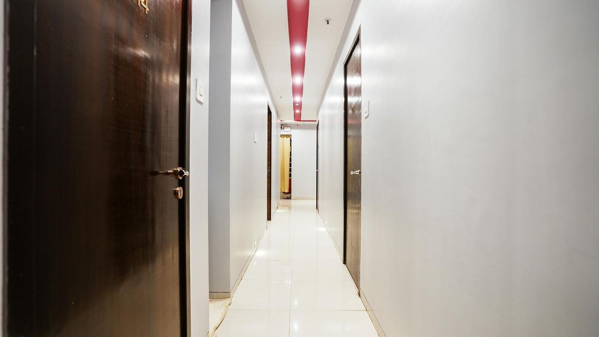 Fabhotel Elegance Hotel 2*