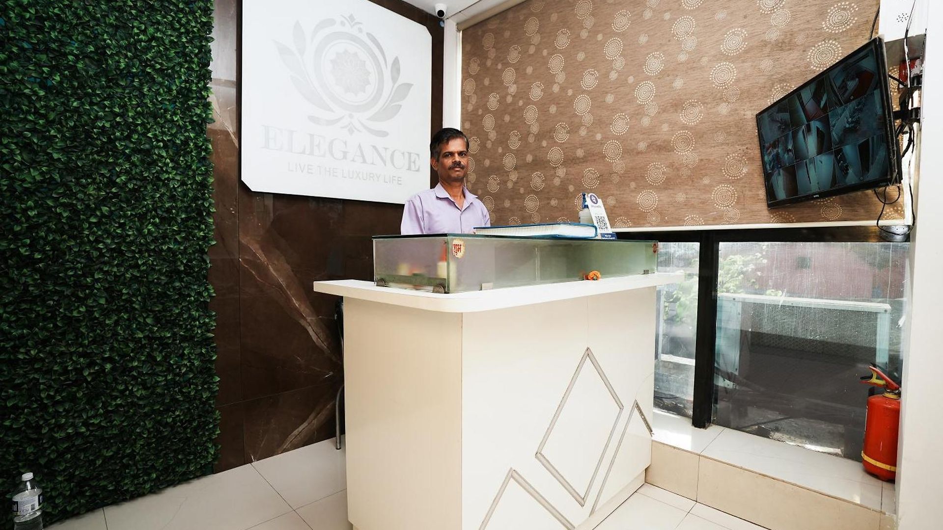 Fabhotel Elegance Hotel