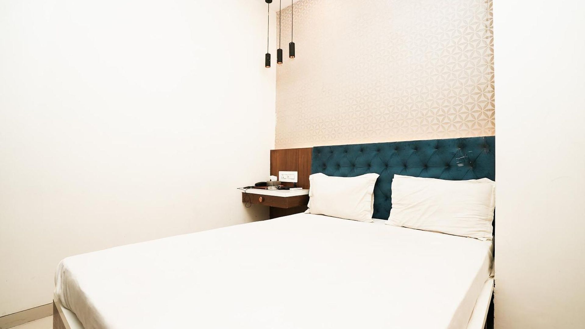 Fabhotel Elegance 2*