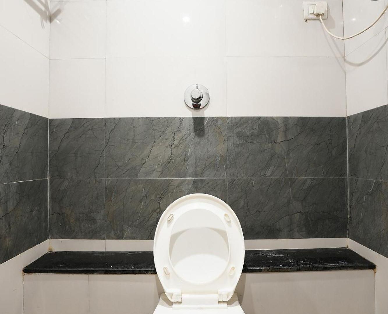 Hotel Fabhotel Elegance 2*