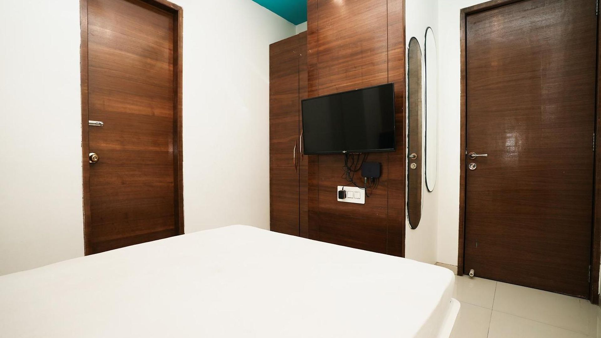 Fabhotel Elegance 2* Mumbai