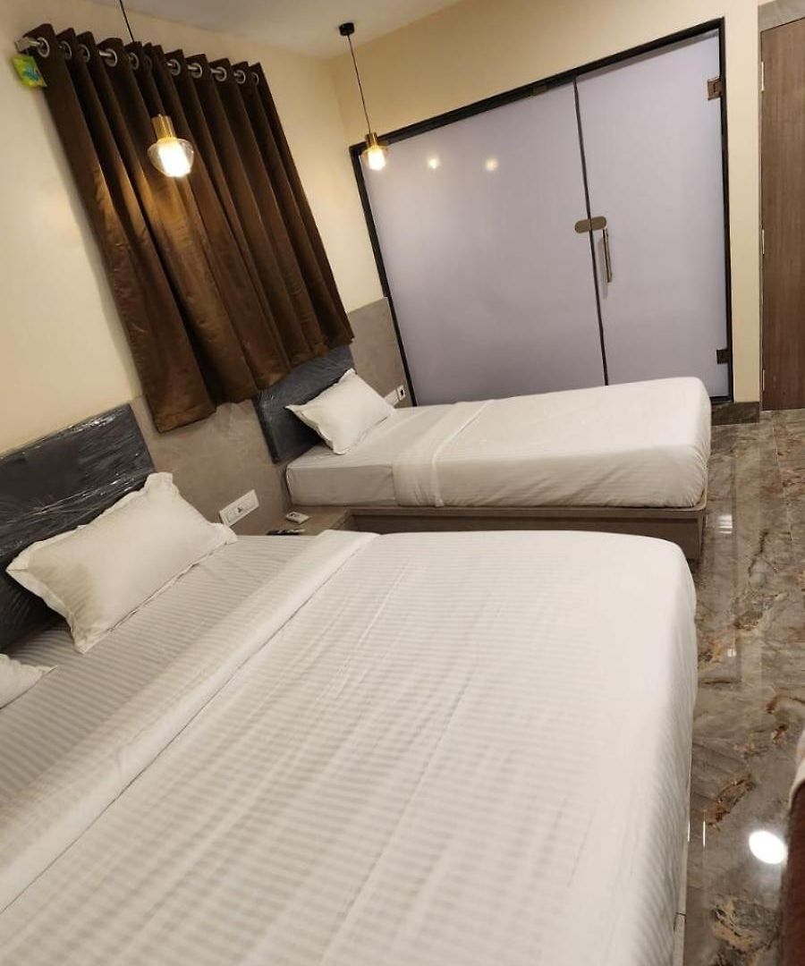 Hotel Peace International Mumbai