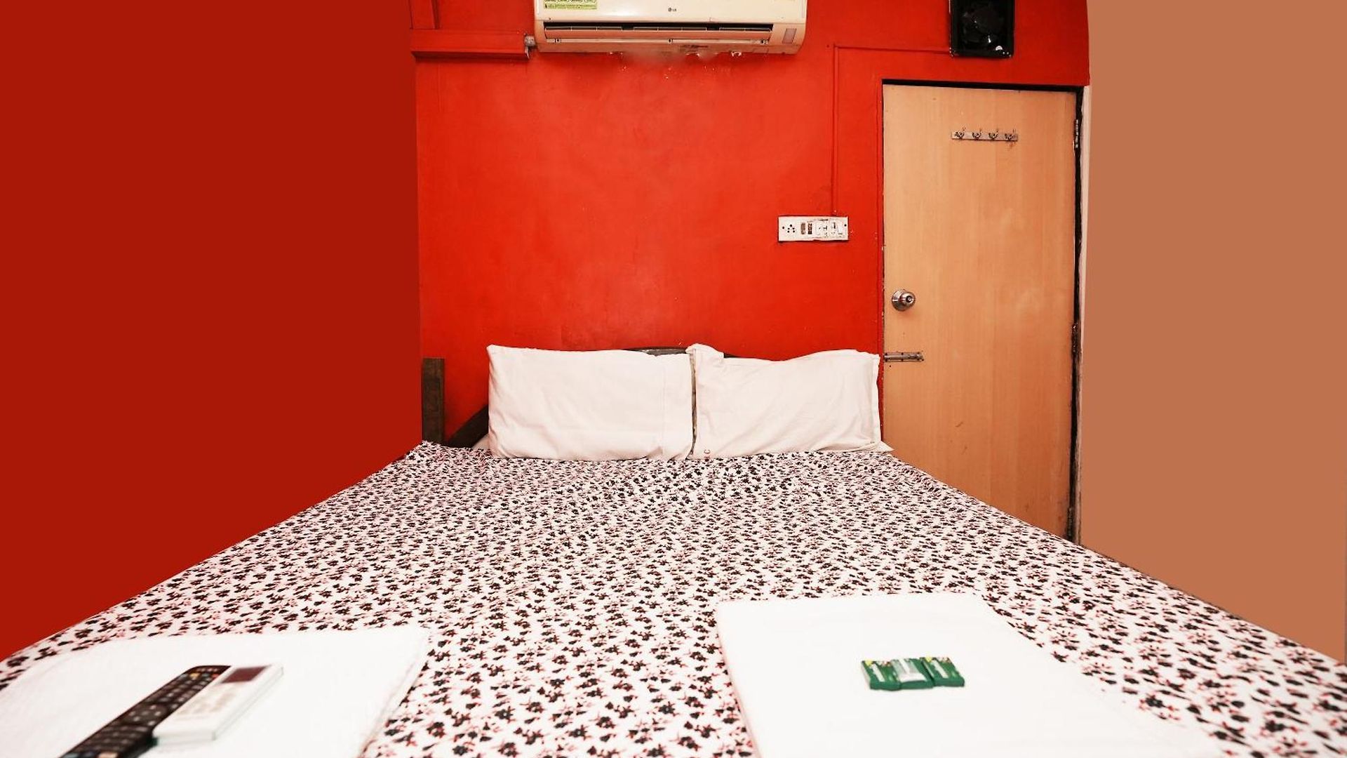 Harihara Residency Comfort Andheri East, 2*
