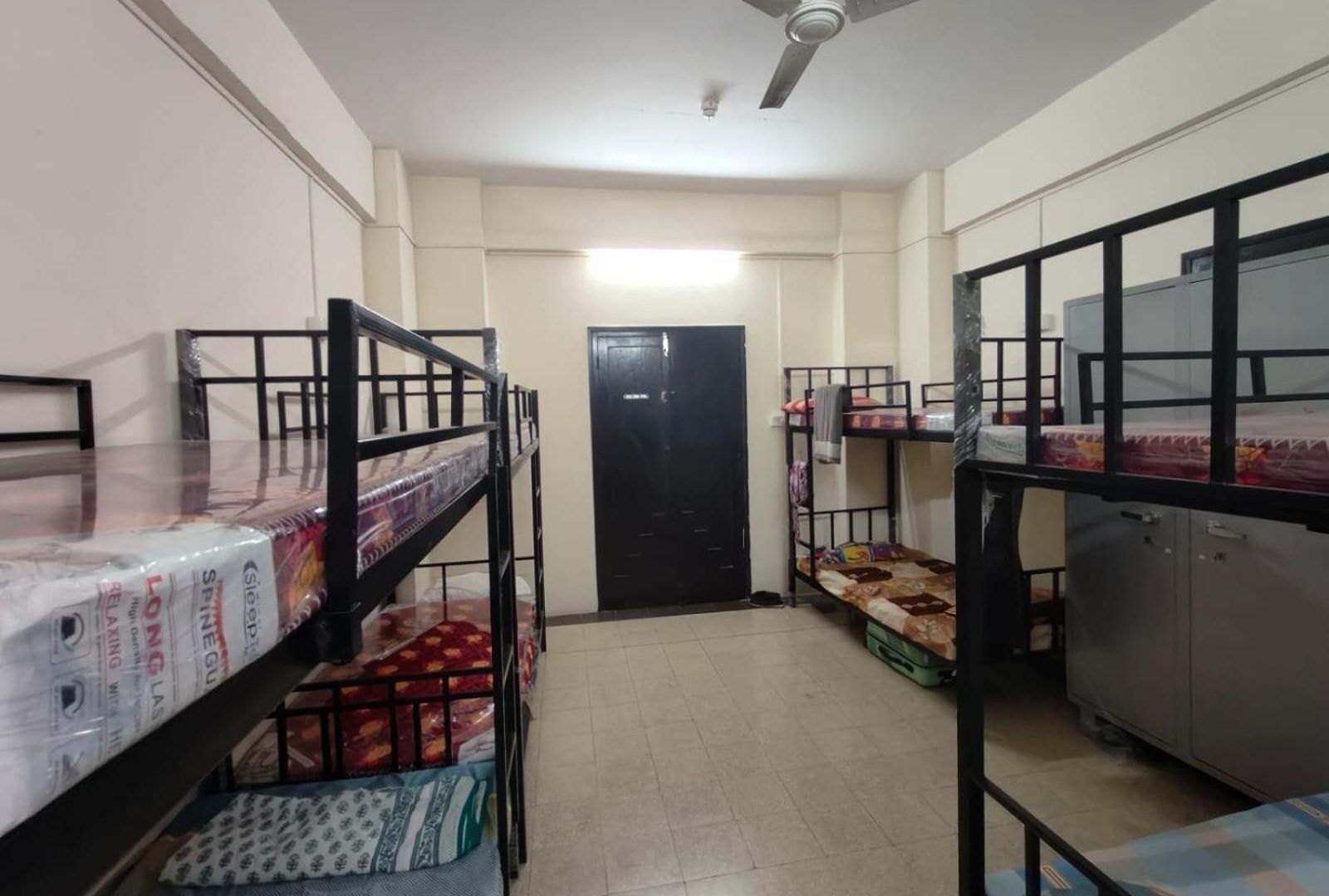 Kritika Accoommdates P G Hostel Mumbai