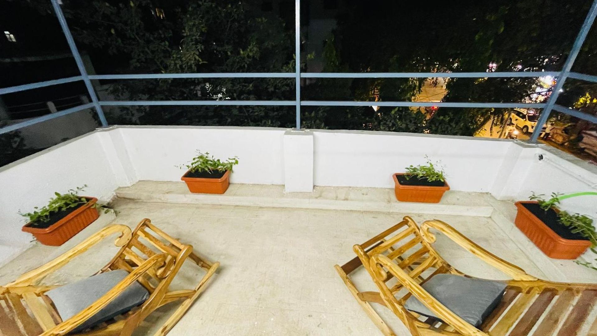 Luxe-bnb Near Airport Homestay *