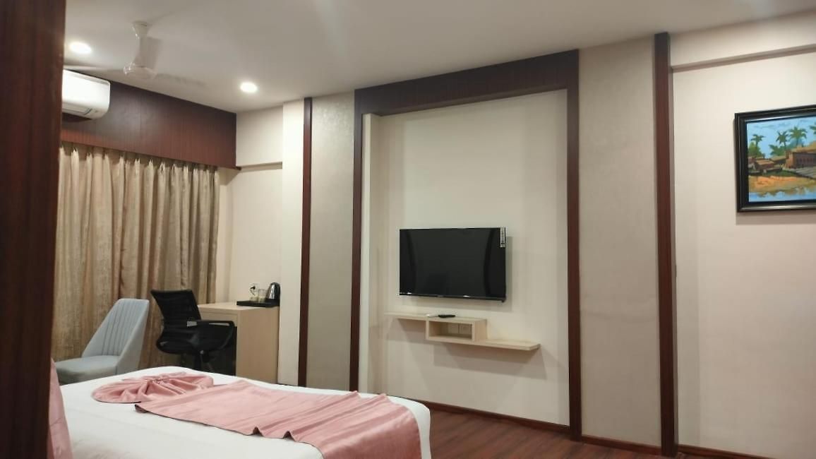 Swamiraj Hotel 4*