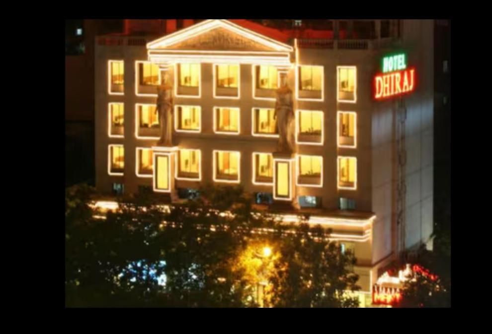 Dhiraj 3* Mumbai