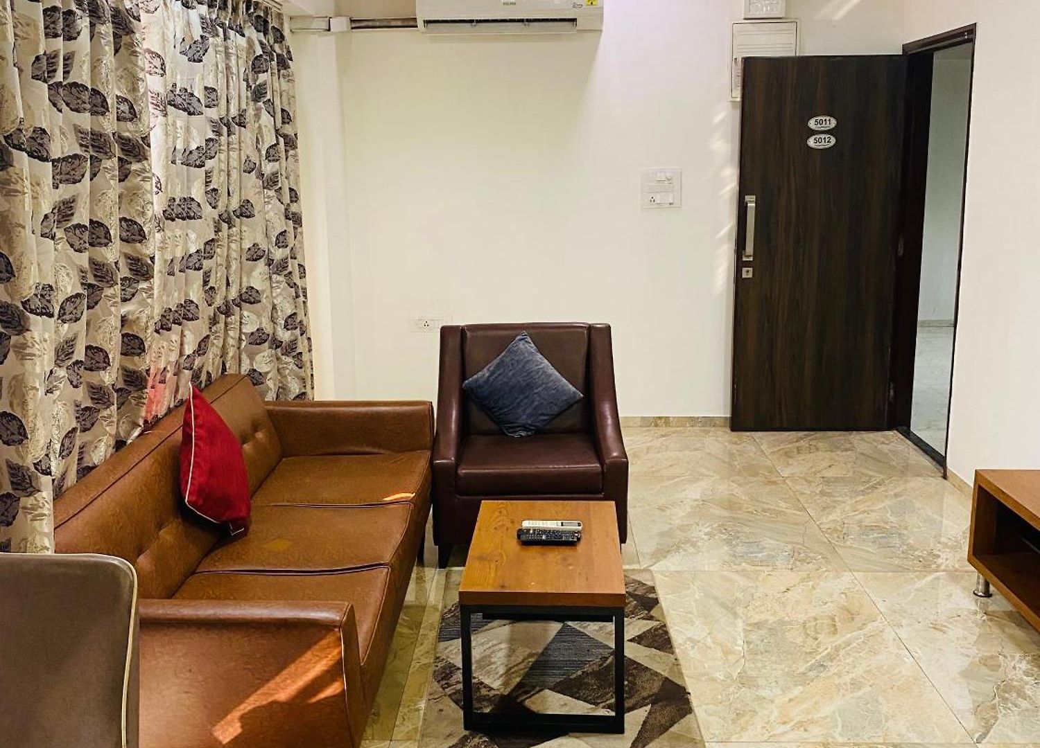 House Luxury Apartments, Santacruz East * Mumbai