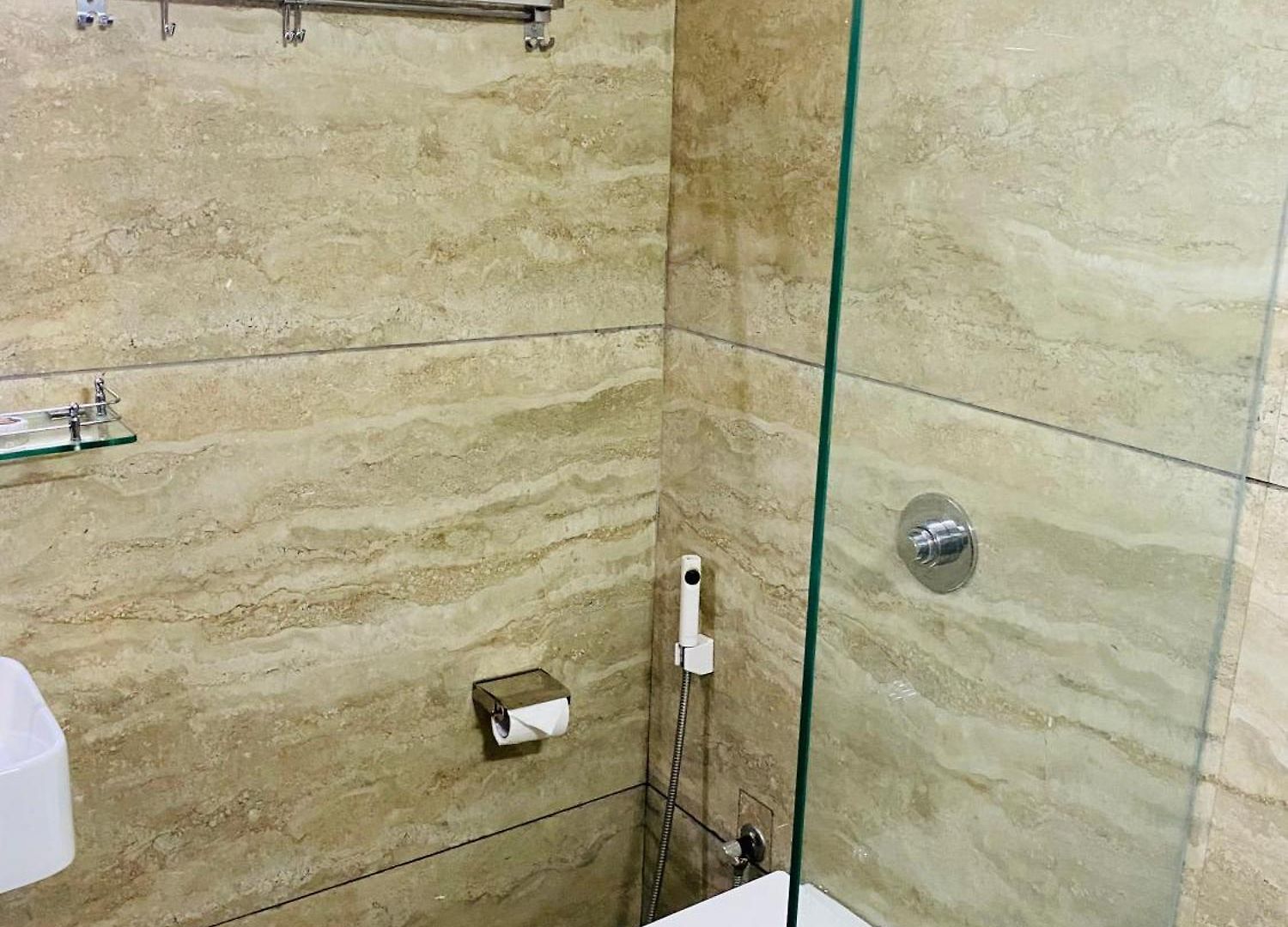 House Luxury Apartments, Santacruz East *