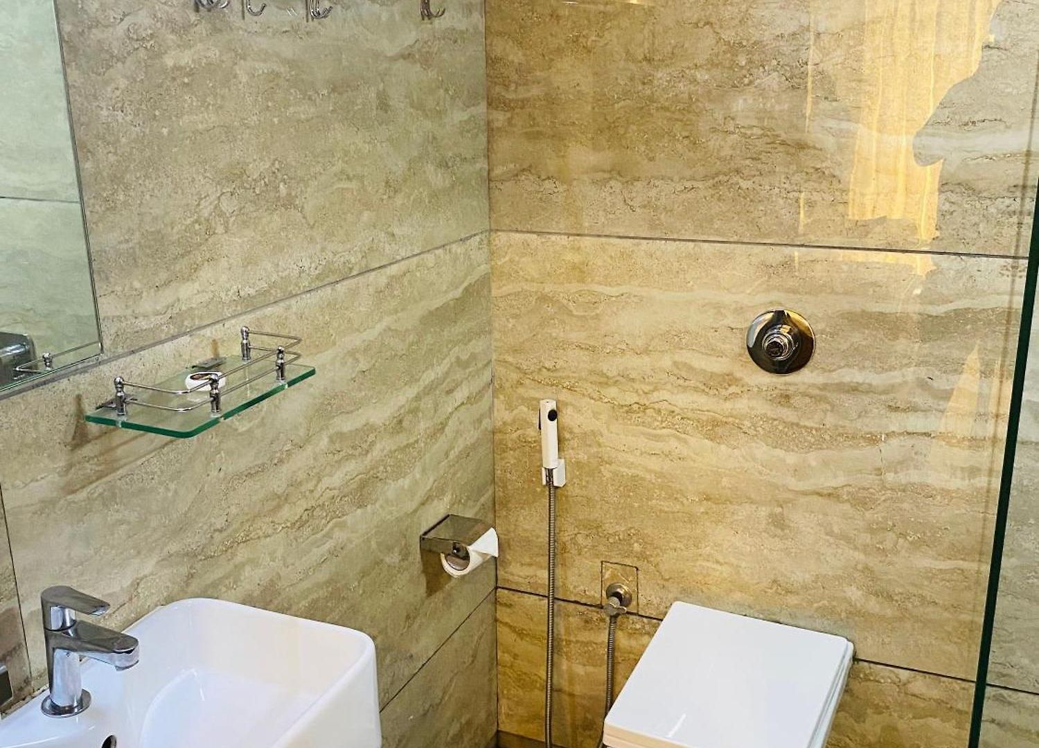 House Luxury Apartments, Santacruz East * Mumbai