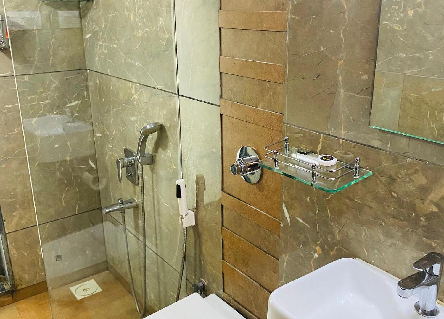 Apartment House Luxury Apartments, Santacruz East