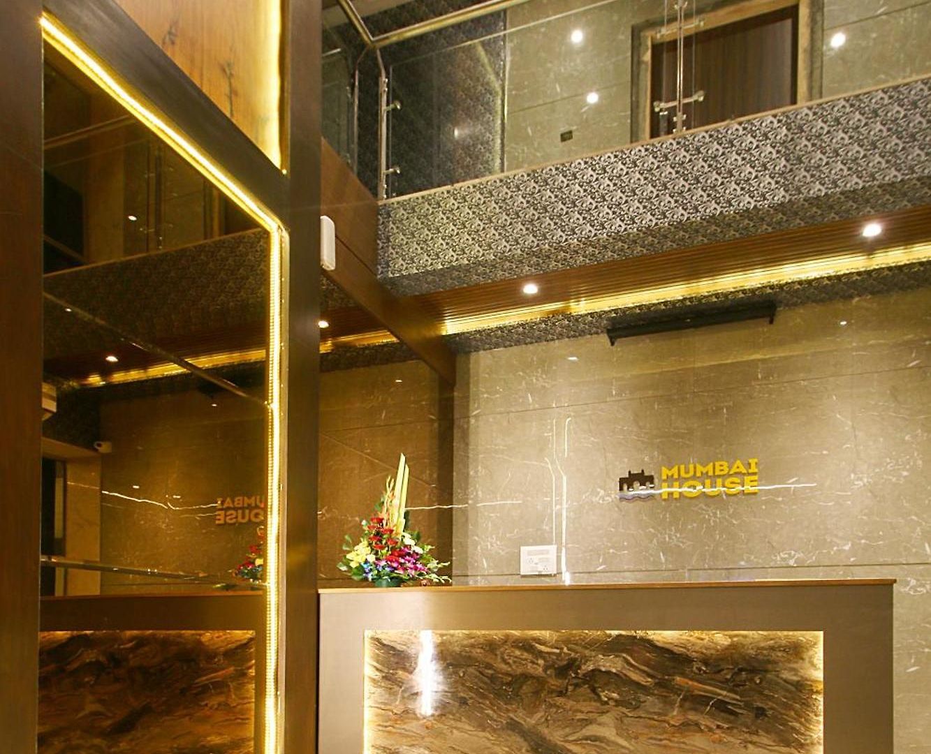 House Luxury Apartments, Santacruz East * Mumbai
