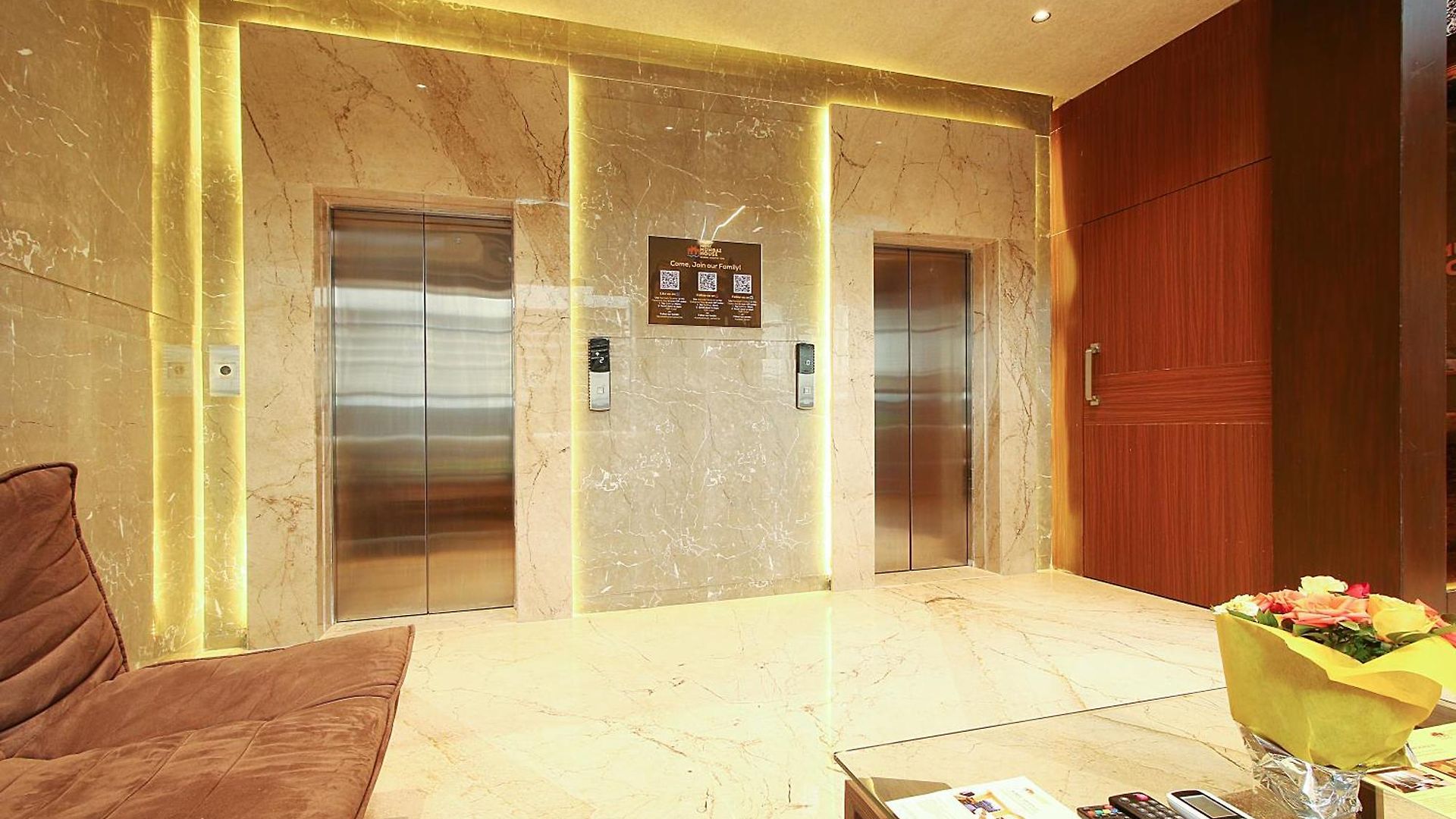 House Luxury Apartments, Santacruz East