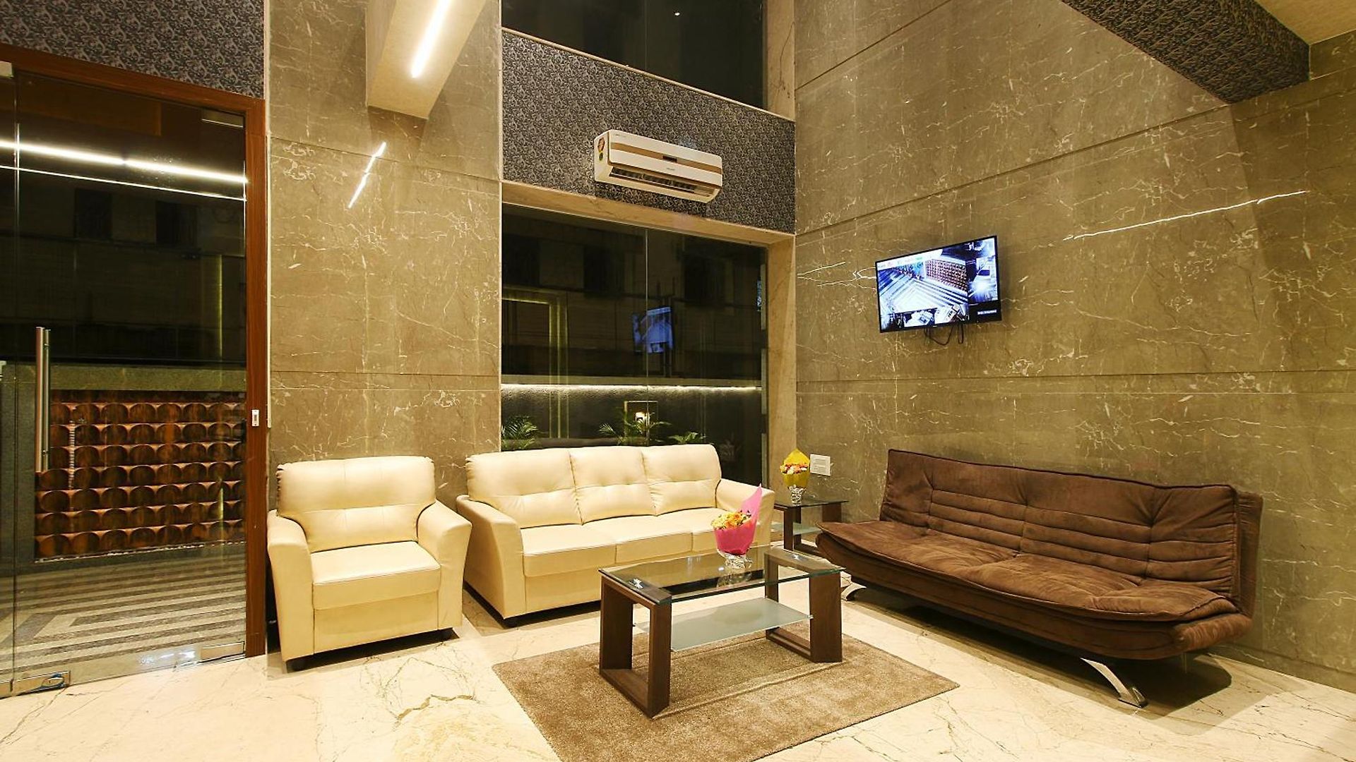 Apartment House Luxury Apartments, Santacruz East Mumbai