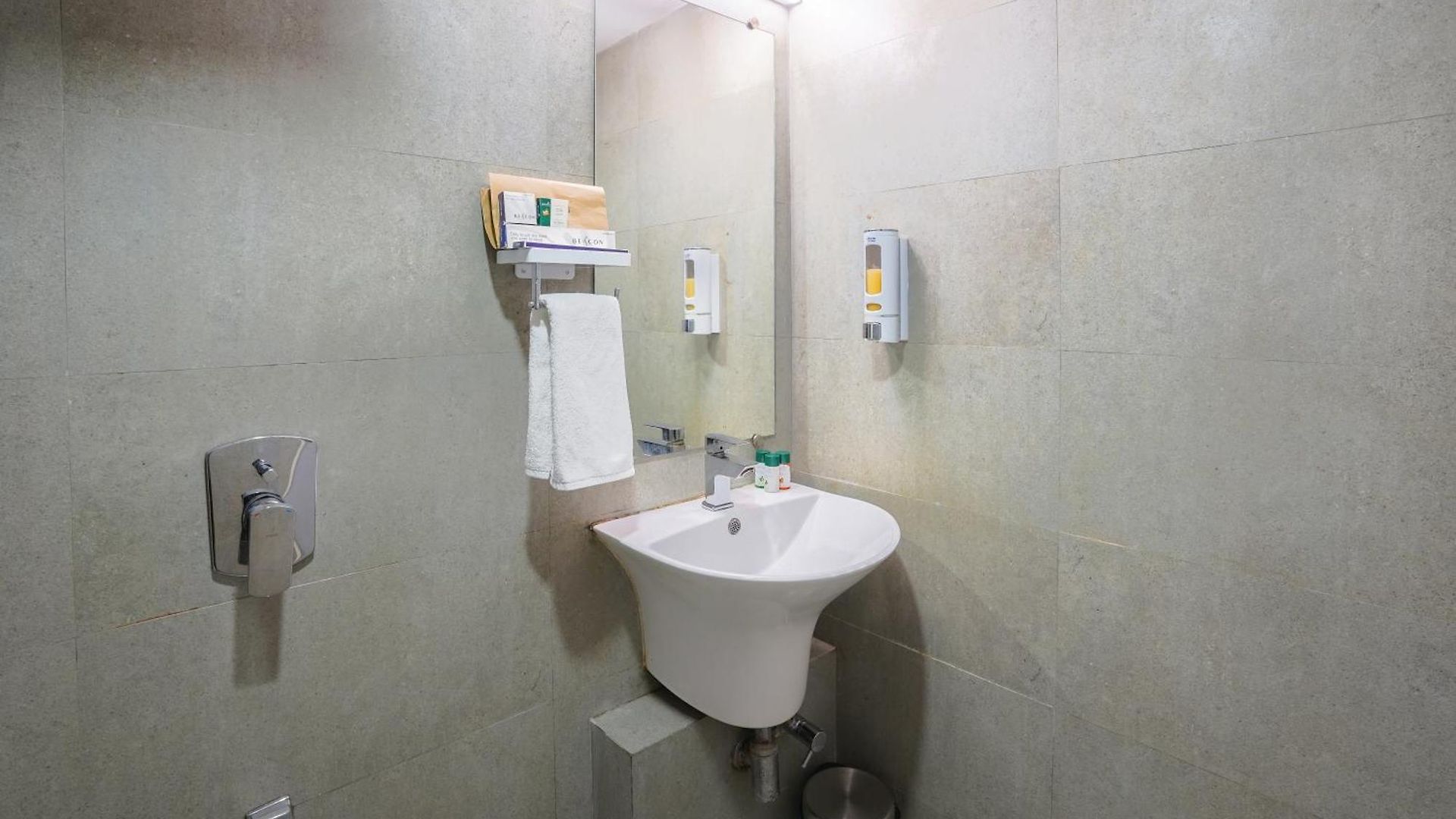 Apex Beacon Hotel, 3* Mumbai