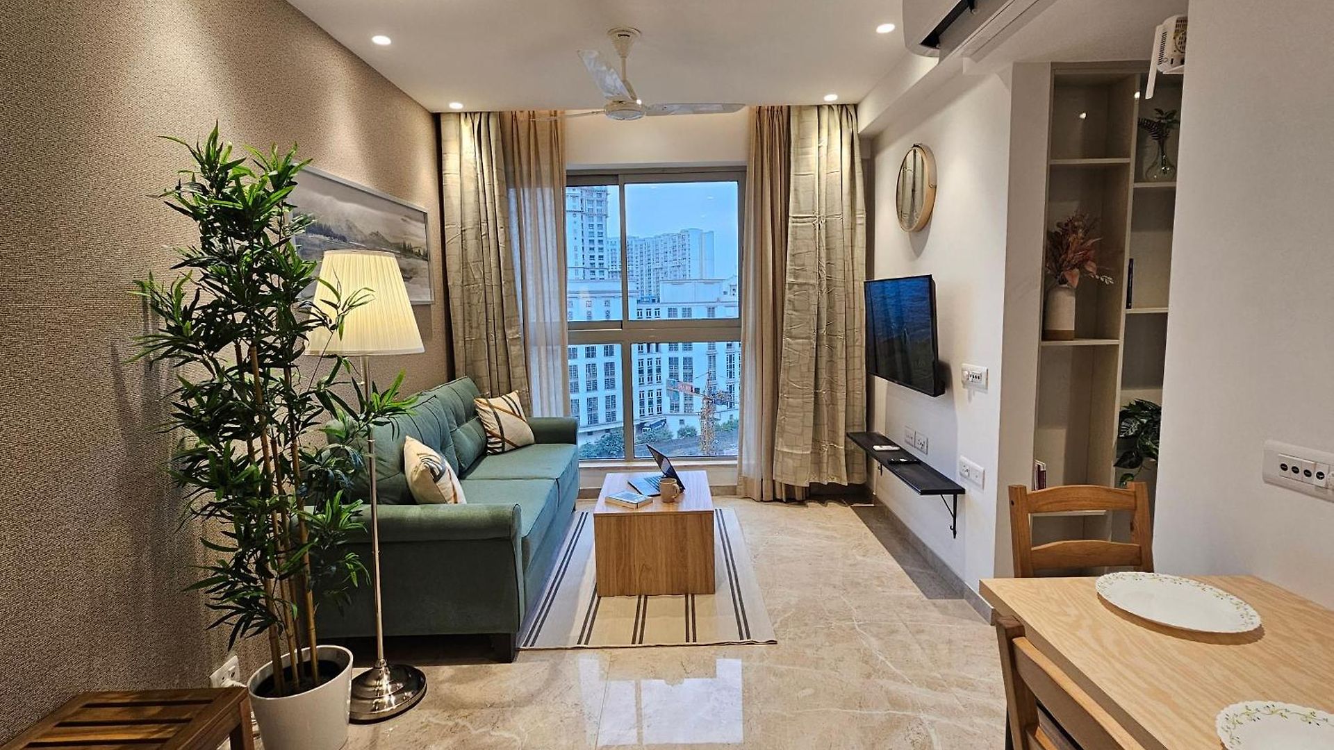 Lite - Powai * Mumbai
