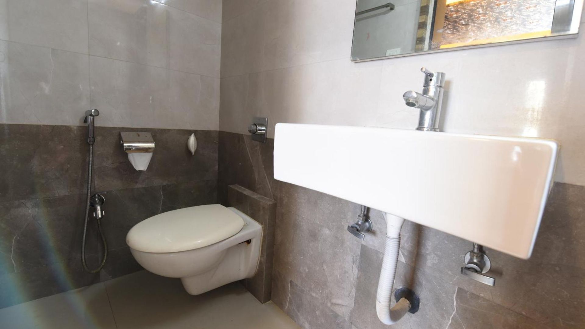 Apartment Osi Andheri West