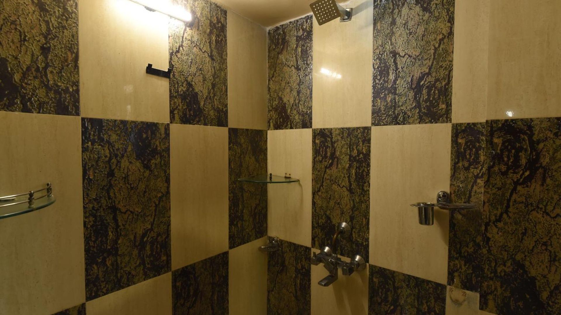 Osi Andheri West Apartment