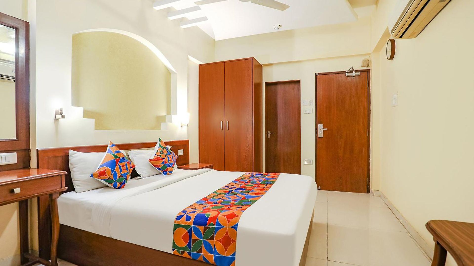 Fabhotel Shubhangan - Nr Bandra Mumbai