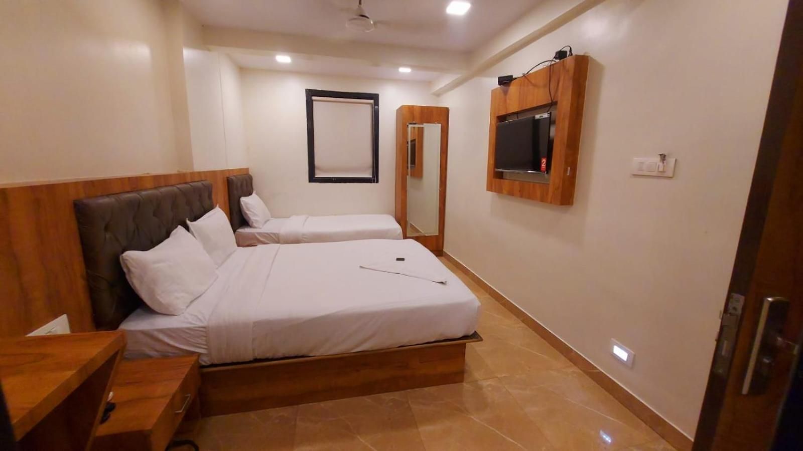 Rigga Kokilaben Dhirubhai Ambani Hospital Hotel