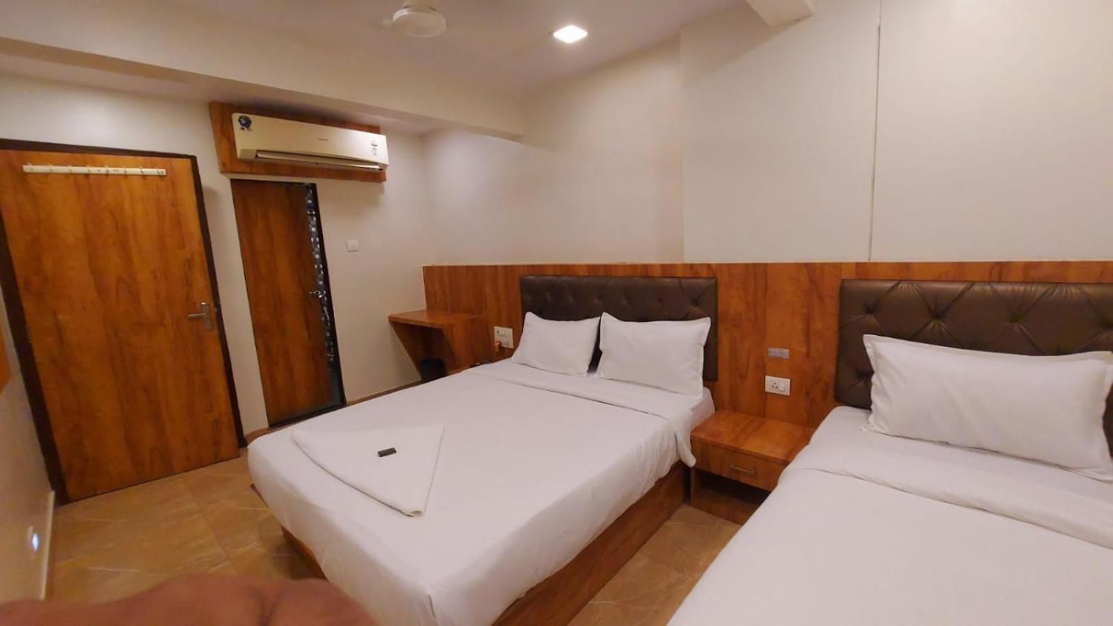 Hotel Rigga Kokilaben Dhirubhai Ambani Hospital 3*