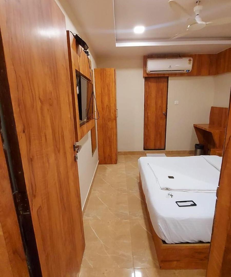 Hotel Rigga Kokilaben Dhirubhai Ambani Hospital Mumbai