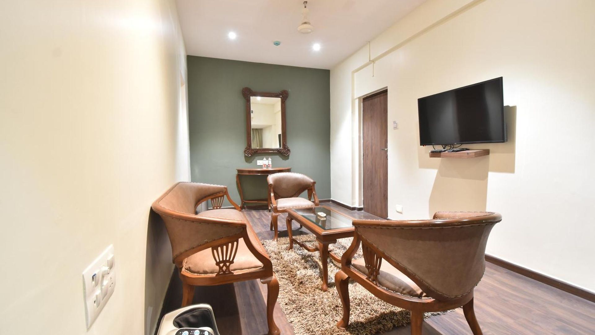 The Aarya A Smart Business 3* Mumbai