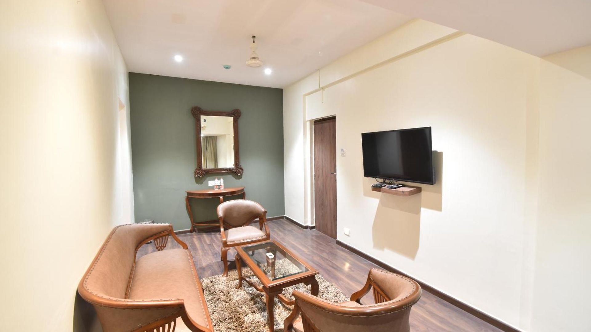The Aarya A Smart Business Hotel 3*