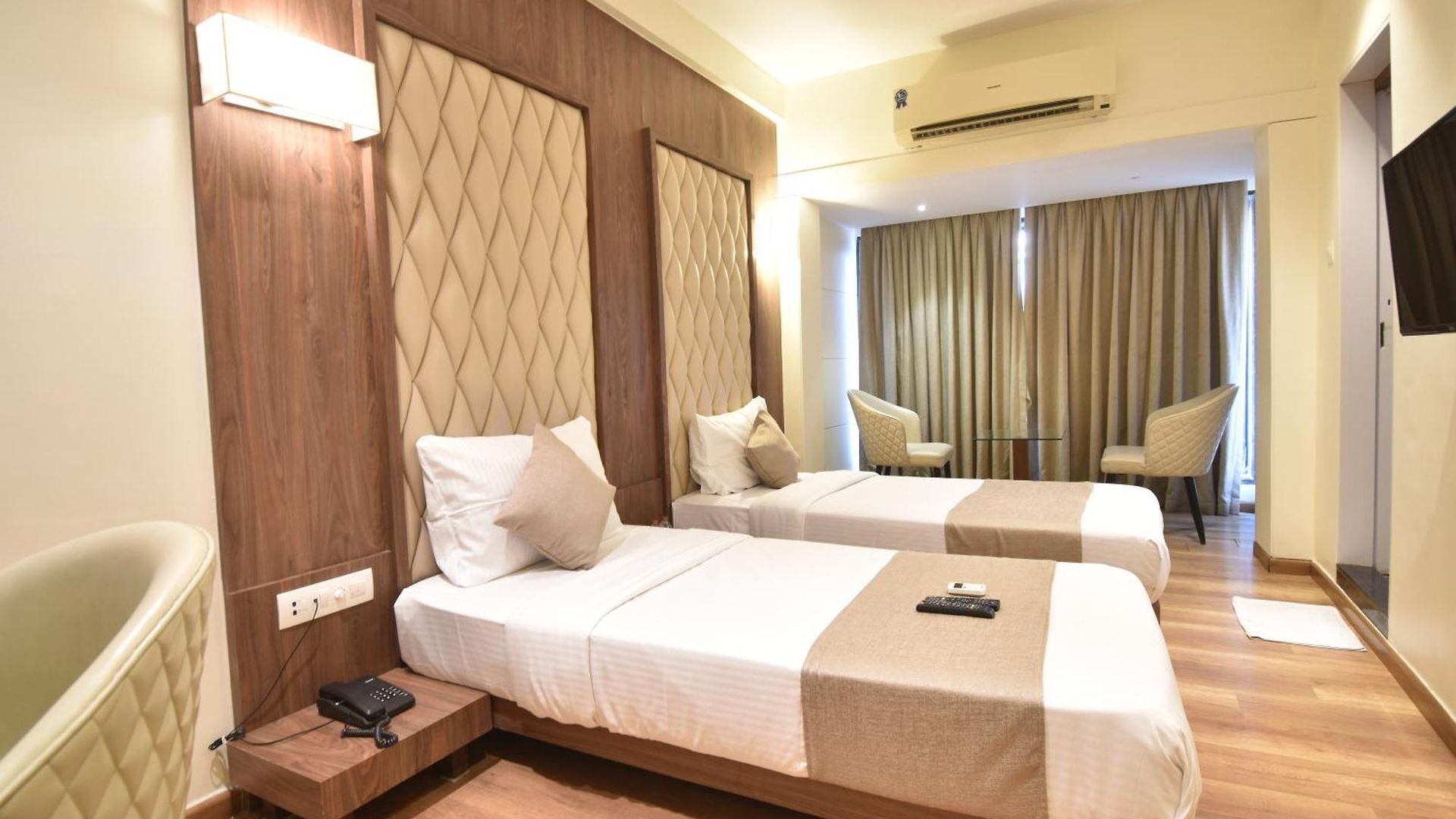The Aarya A Smart Business 3* Mumbai