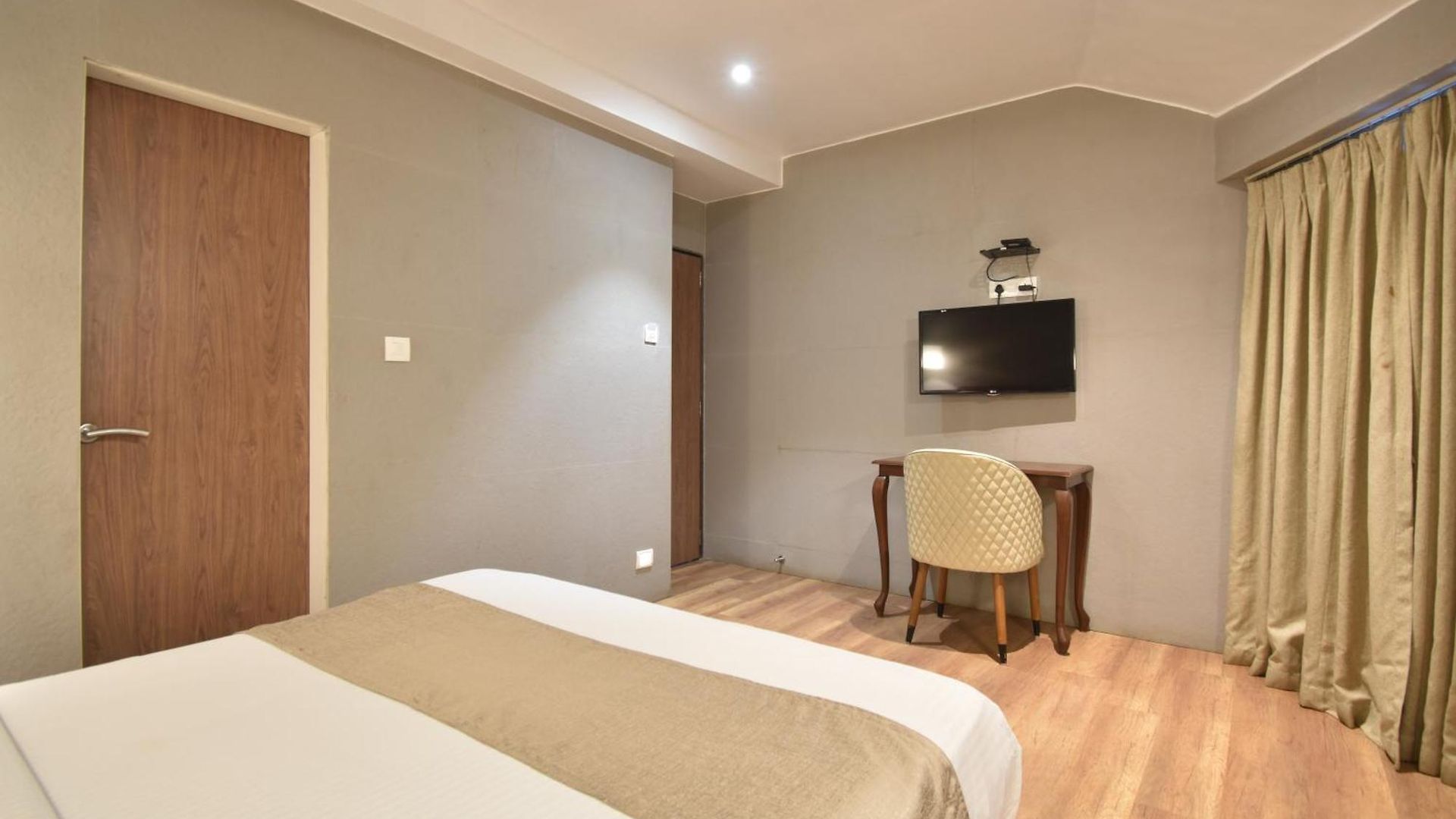 Hotel The Aarya A Smart Business 3*