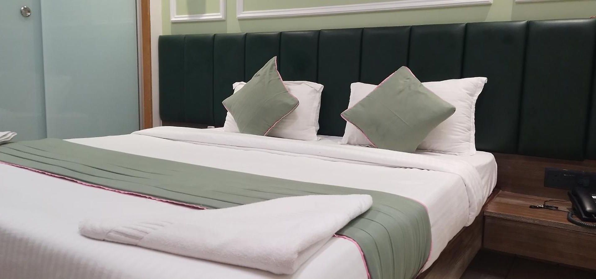 Hotel Shine Hospitality Group