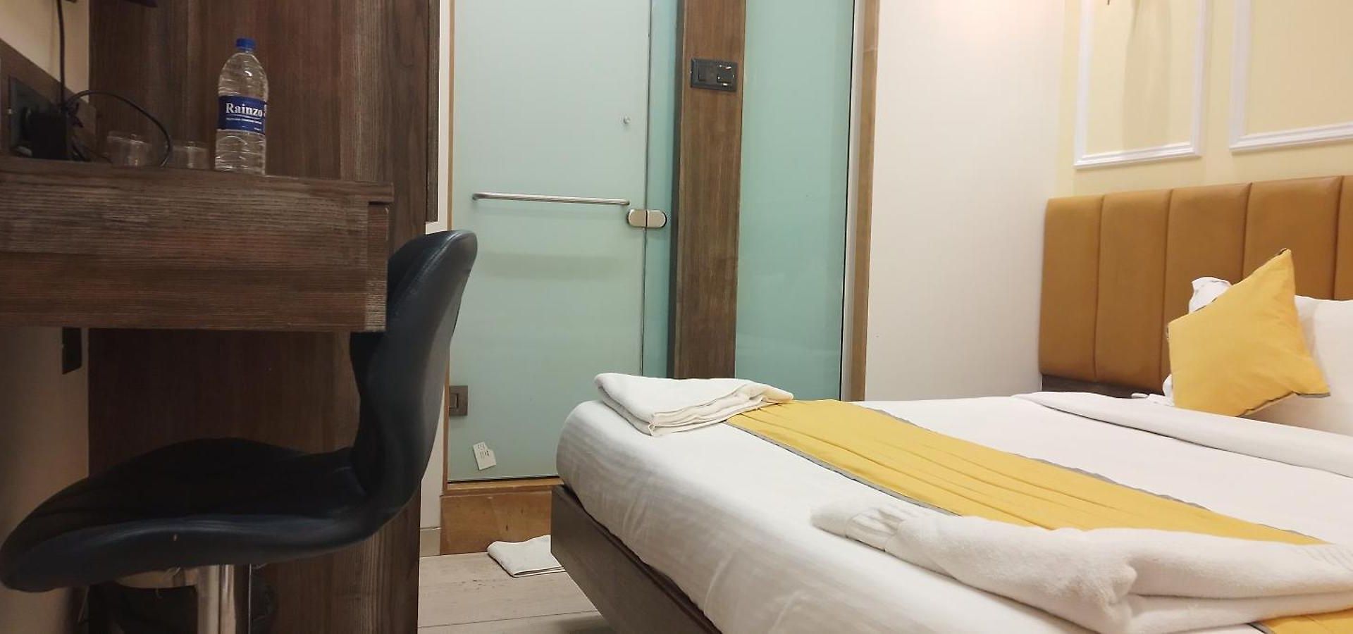Shine Hospitality Group Hotel