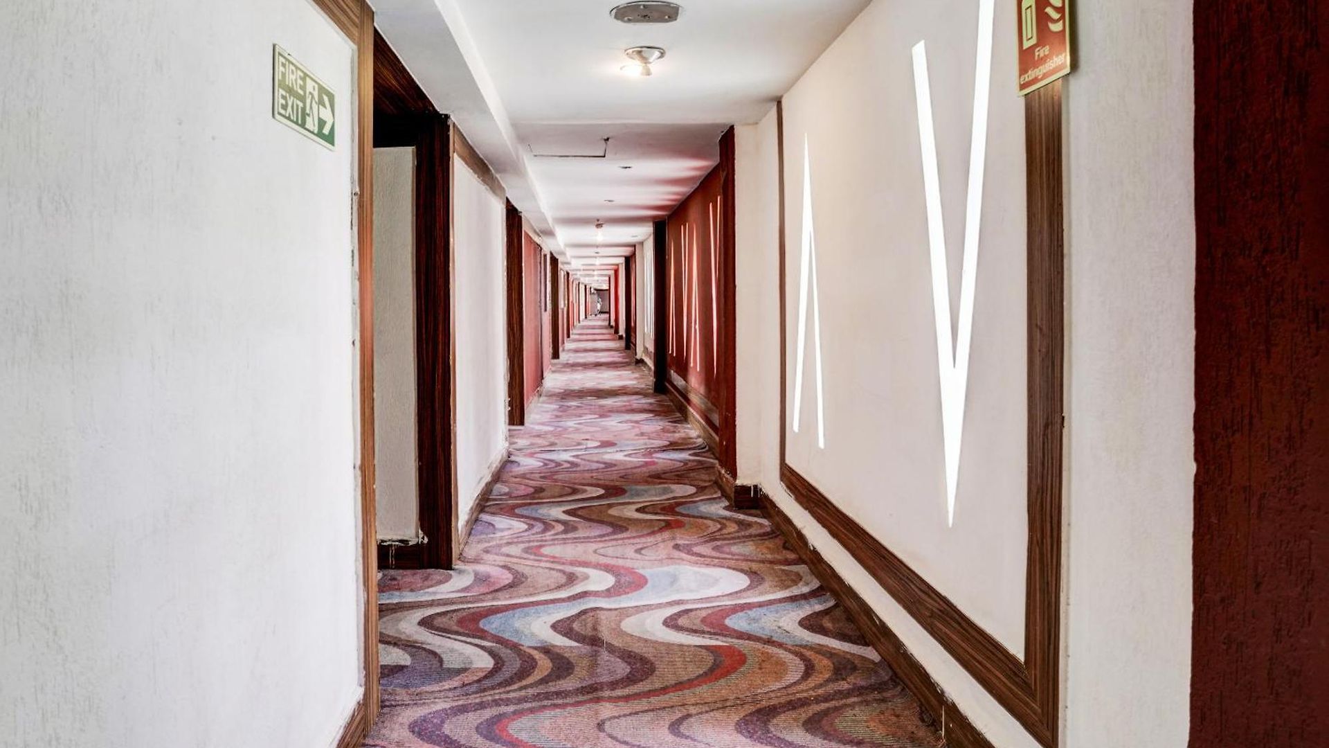 Hotel Townhouse Royal Palms - Lily Collection Mumbai
