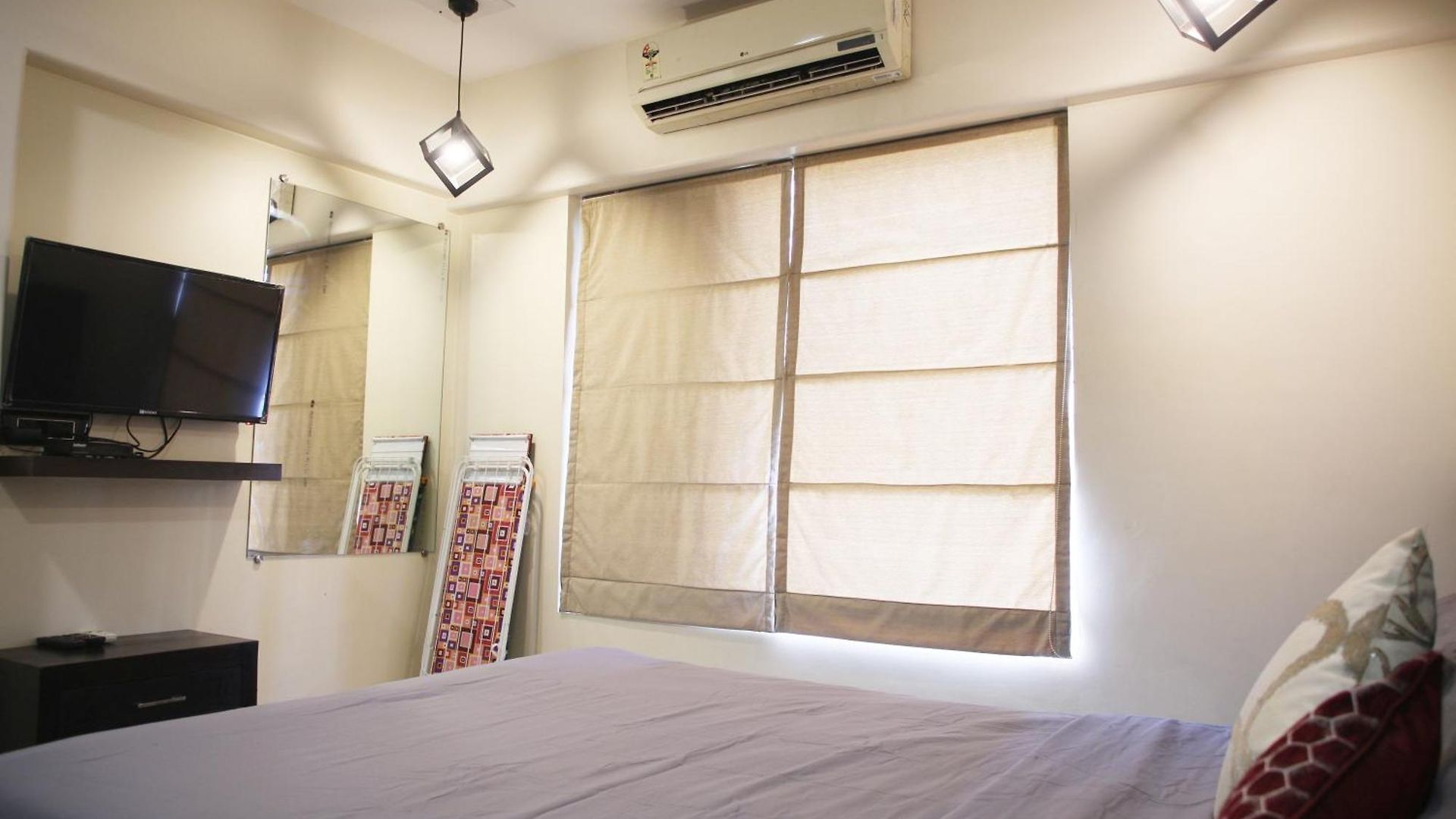 Lite - Parle East Apartment Mumbai
