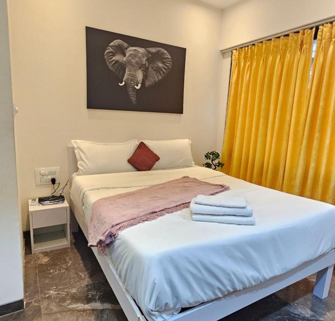 Apartment Lite - Parle East Mumbai