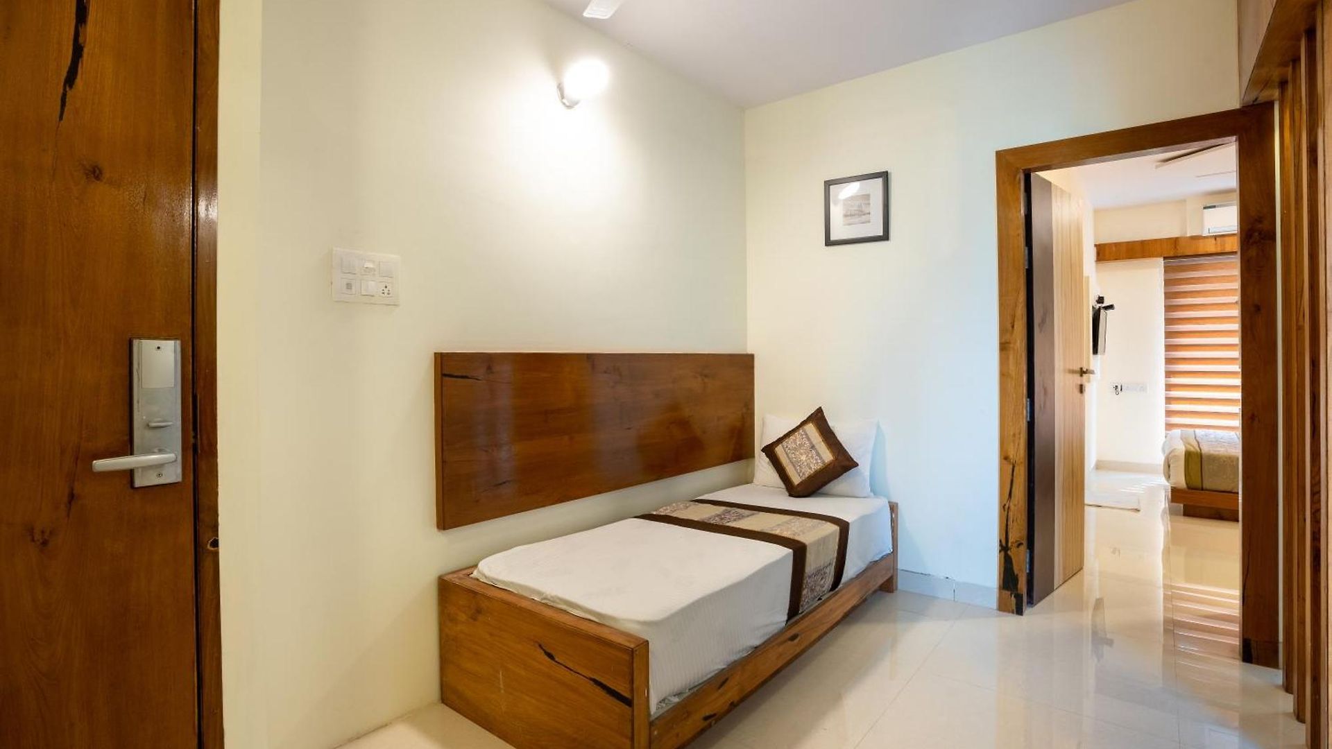 Home2 And Service Apartments, Airport Apartment Mumbai