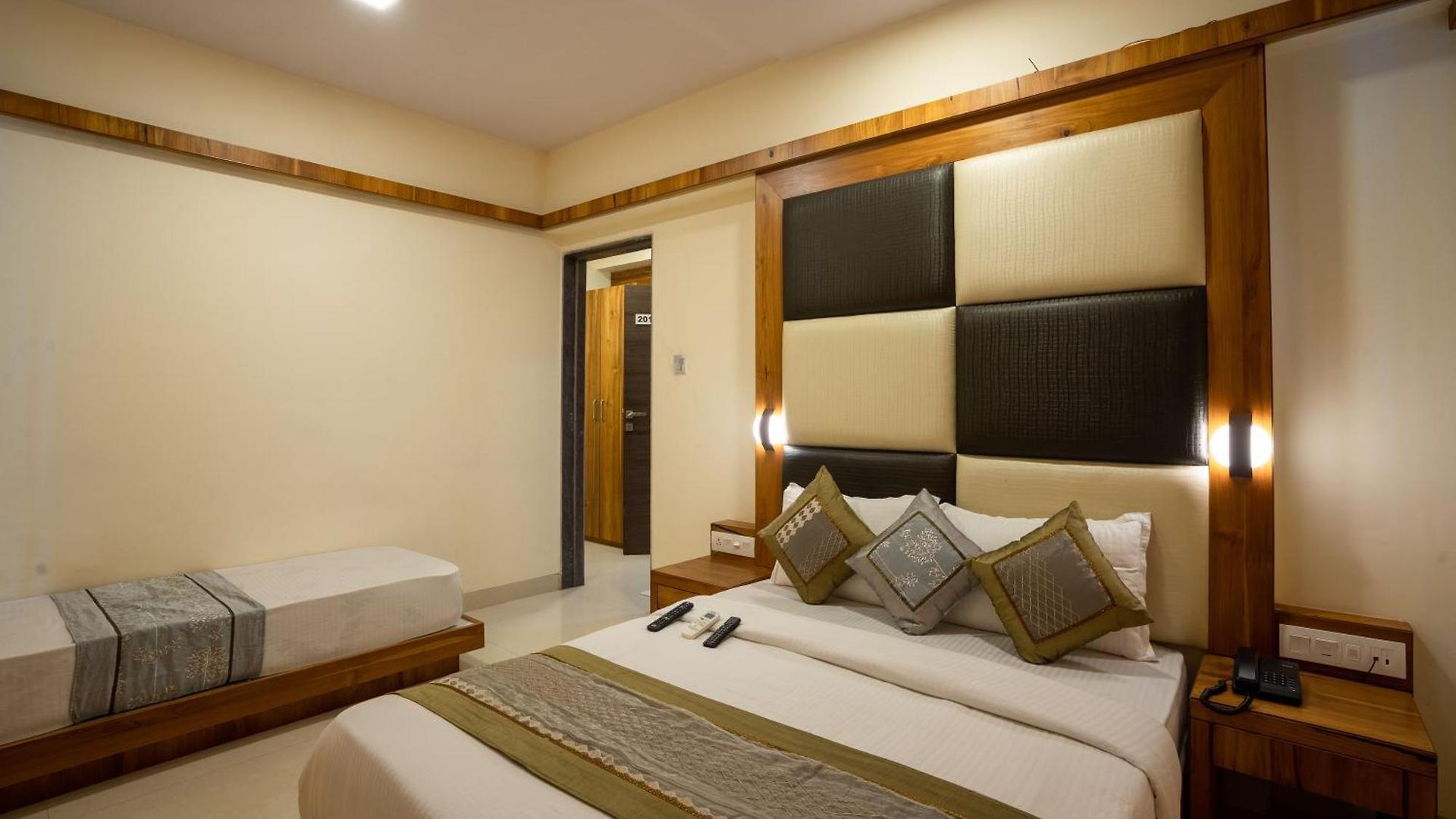 Home2 And Service Apartments, Airport Mumbai