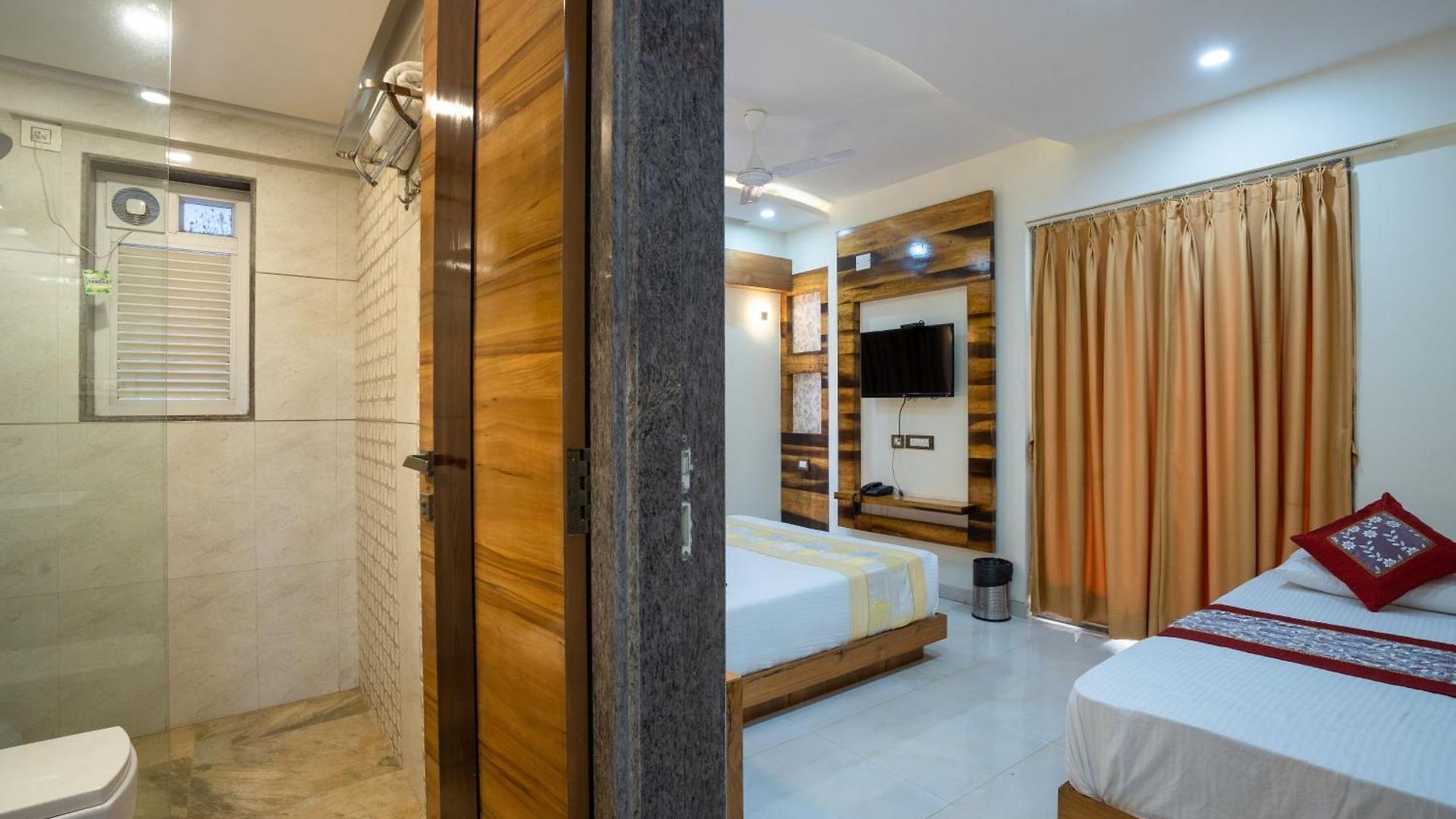 Home2 And Service Apartments, Airport Apartment Mumbai