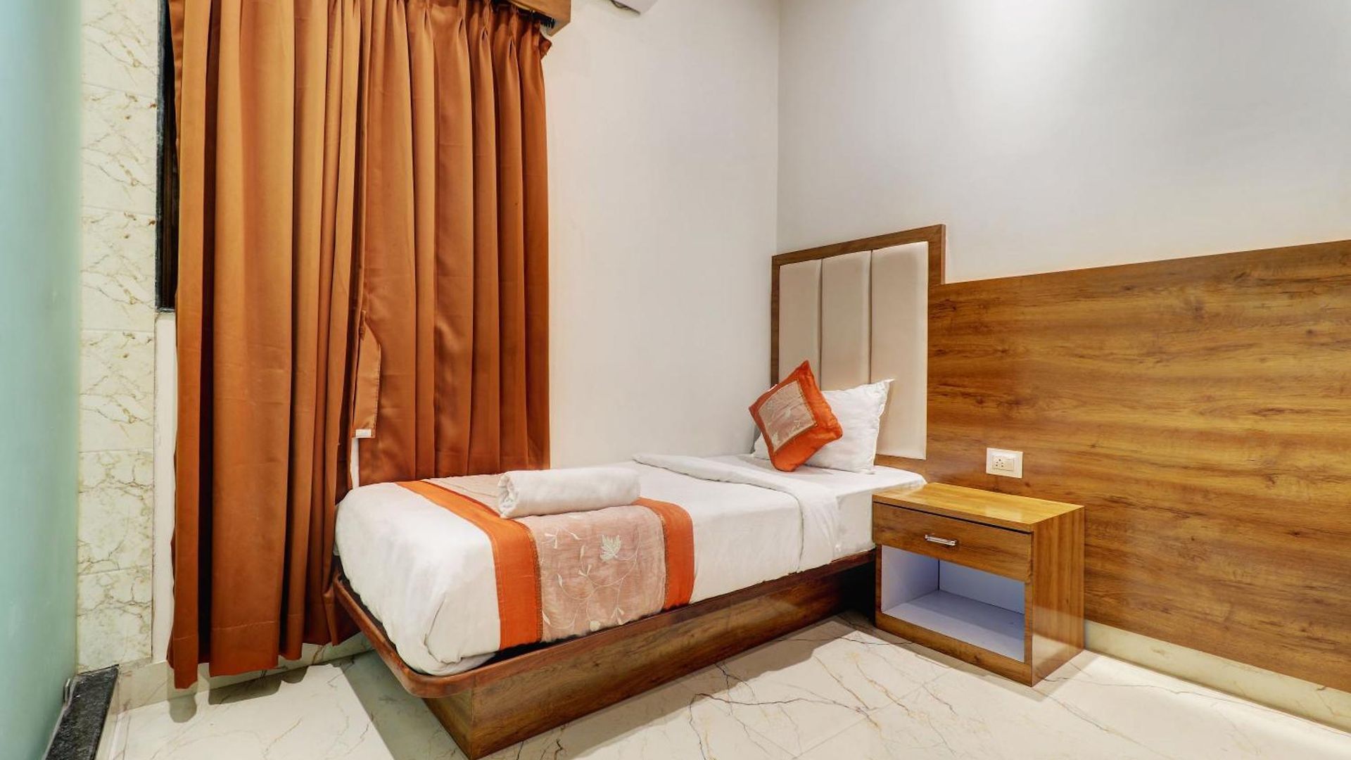 A K Hotel
