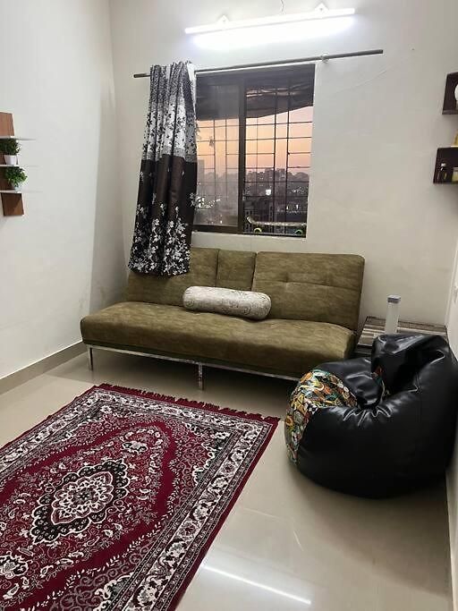 Sea View Flat For Daily Stays Mumbai
