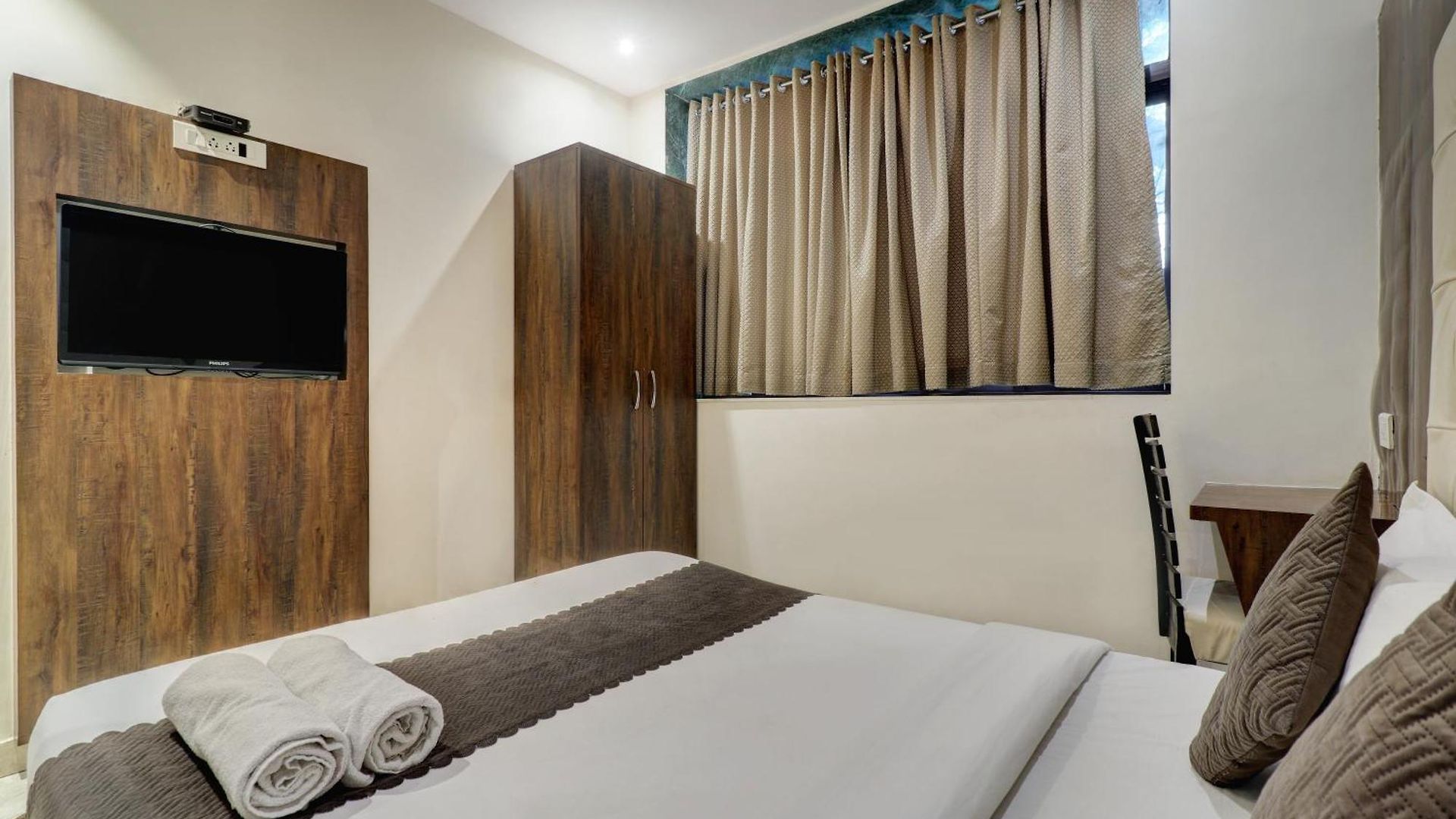 A. K. International - Hotel 3*