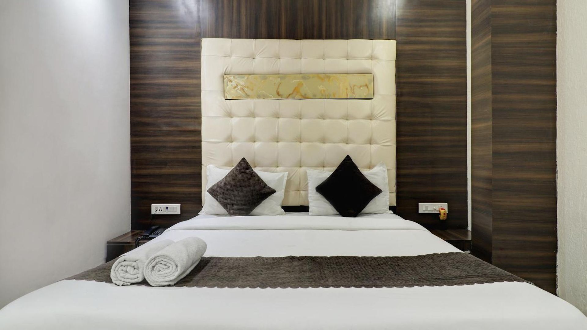 A. K. International - Hotel 3*