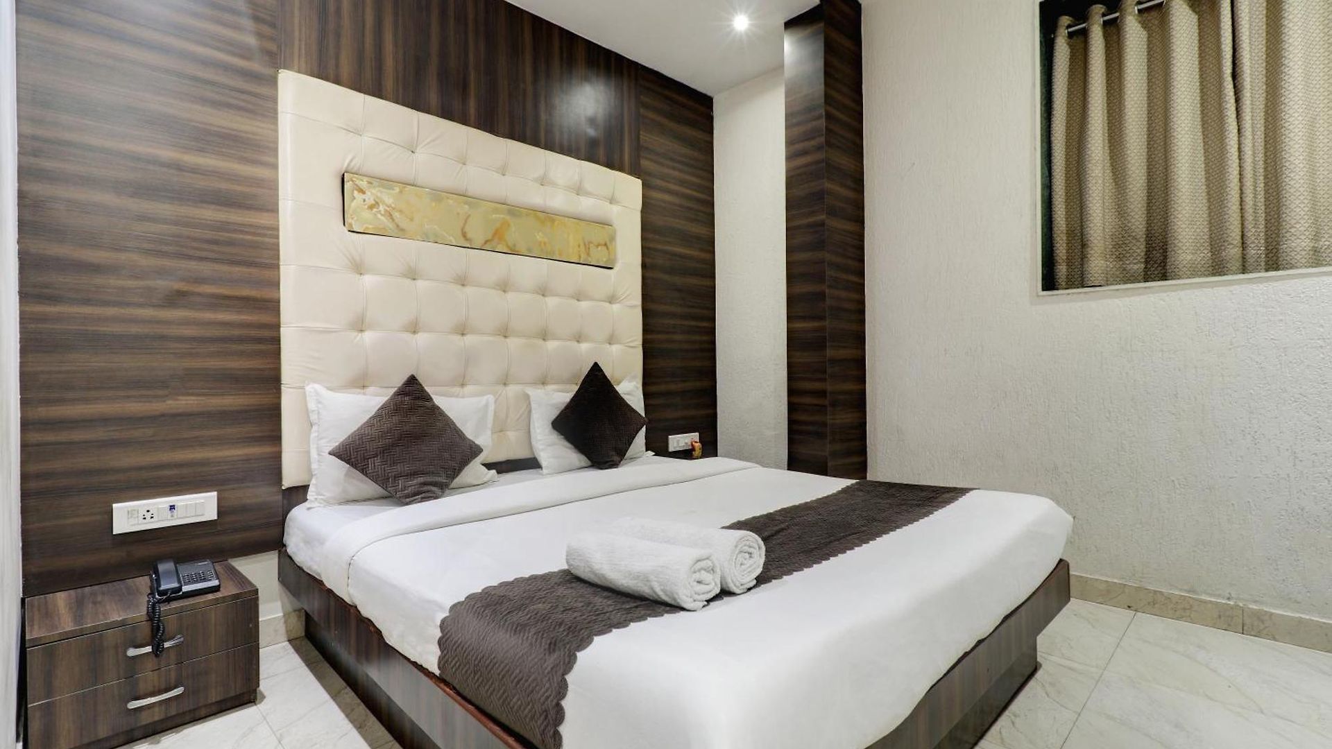 A. K. International - Hotel Mumbai